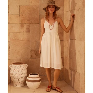 Düğme Detaylı Elbise