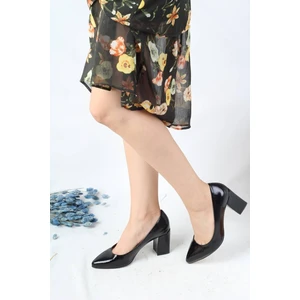 wilcoom Kadın Kalın Topuklu Rugan Ayakkabı Topuk Boyu 8 cm