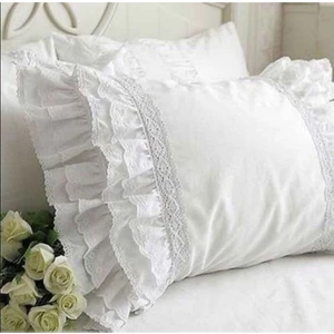 Fırfırlı Fistolu ve Güpürpürlü Yastık Kılıfı