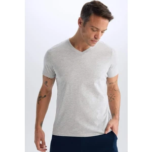 %100 Pamuk Regular Fit V Yaka Pamuklu Basic Düz Kısa Kollu Tişört D7938AX25SP