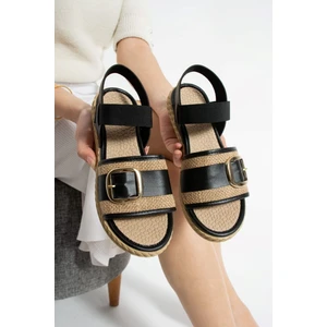 Kadın Tokalı Şık Yazlık Sandalet Lastikli Hafif Rahat Taban Kadın Tek Bant Sandalet