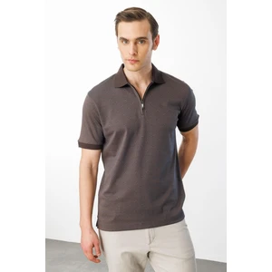 Desen Triko Erkek Fermuarlı T-Shirt Kahve