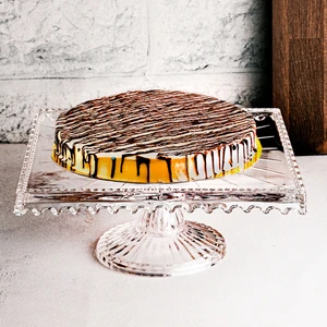 Blanca - Cam Ayaklı Kare Kek ve Pasta Sunumluk Kek Kurabiye Pasta Tabağı