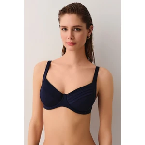 Pipe Balenli Toparlayıcı Aksesuarlı Bikini Üst