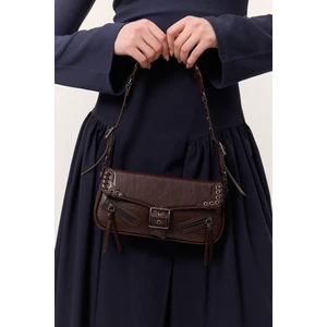 Toka Detaylı Omuz Çantası Kahverengi