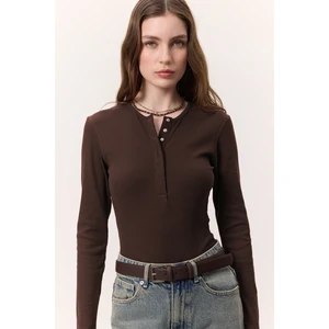 Uzun Kollu Yakası Çıtçıtlı Body Acı Kahve