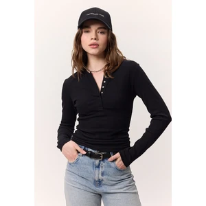 Uzun Kollu Yakası Çıtçıtlı Body Siyah