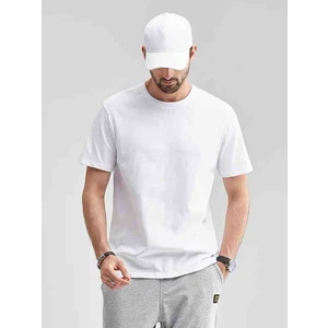 Beyaz Basic Yaka %100 Pamuk Reguler Fit  T-Shirt