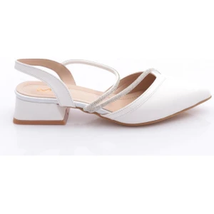 Dgn K588 Kadin Sivri Burun Silver Taşli Babet