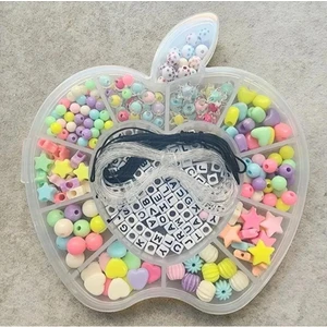 Yiğit Aksesuar Elma Kutuda Hobi Seti Harfli Akrilik Boncuk Bileklik Kolye Yapım Seti