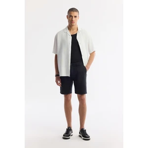 Avva Erkek Siyah Beli Lastikli %100 Keten Relaxed Fit Şort B003732