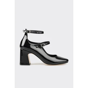 Siyah Kadın Topuklu Ayakkabı