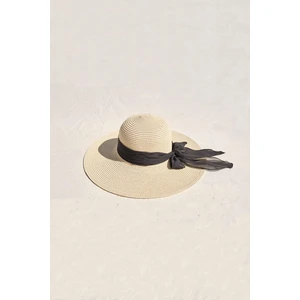 Fiyonklu Bej Hasır Plaj Şapkası Kadınlar İçin Güneşten Koruma 55 cm