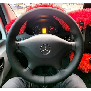 Dikişli Direksiyon Kılıfı Siyah Deri Siyah Dikişli Mercedes Sprinter 2015 Sonrası Için