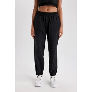 DeFactoFit Jogger Eşofman Altı Oversize Geniş Kalıp Beli Lastikli Paraşüt B9268AX23WN