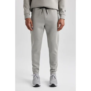 DeFactoFit Sporcu Jogger Eşofman Altı Slim Fit Dar Kesim Skuba Dalgıç Kumaş Standart Paça C0485AX23WN