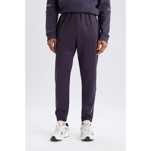 DeFactoFit Sporcu Jogger Eşofman Altı Standart Fit Basic Düz Cepli Beli Paçası Lastikli D3742AX24WN