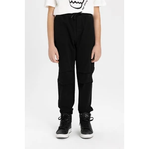 Erkek Çocuk Beli Bağcıklı Lastikli Paça Cepli Siyah Basic Düz Jogger Gabardin Pantolon B5915A824SM