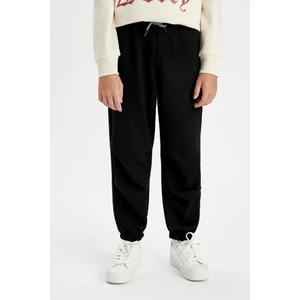 Erkek Çocuk Siyah Beli Paçası Lastikli Cepli Basic Düz Jogger Eşofman Altı C2093A824AU