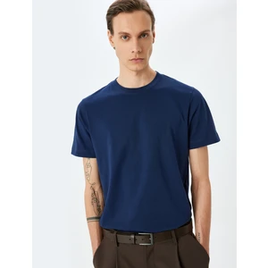 Pamuklu Bisiklet Yaka Regular Fit Kısa Kollu Basic Tişört