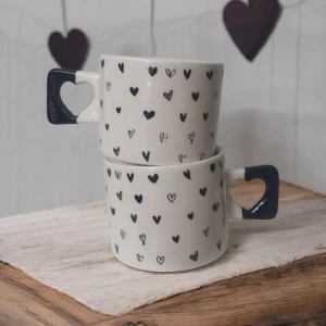 Simge Seramik 2'li Siyah Minik Kalpler Çizimli El Yapımı Doğal Seramik Kalp Kupa Bardak  /  Mug - Çay & Kahve Fincanı