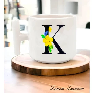 Çiçekli Harf Tasarımlı  - T Kulp Kupa
