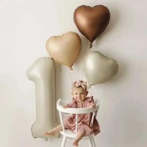 1 Yaş Parti Retro Pastel Doğum Günü Seti; Krem 1 Rakam Folyo, 2 Adet Kalp Folyo Balonlar