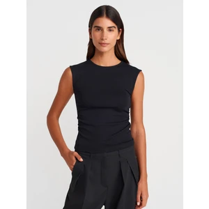 21054 Büzgülü Basic T-Shirt-Siyah