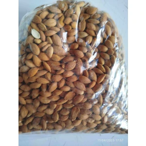 Organik AVM  Malatya Kayısı Çekirdeği 1kg