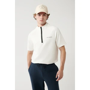 Avva Erkek Ekru Dik Yaka Yarım Fermuarlı Baskılı Regular Fit T-Shirt A41Y1312