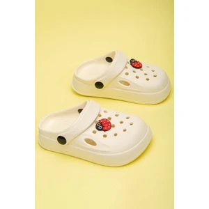 Unisex Çocuk Sticker Sandalet Eğlenceli Tasarım Ayarlanabilir Velcro Bantlı 800 ml