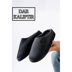 Unisex Siyah Kadife Ev Terliği – Kaymaz Taban, Nakışlı Şık Tasarım, Ev İçi Konforlu Kullanım