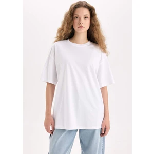 Oversize Geniş Kalıp Basic Düz Bisiklet Yaka Kısa Kollu Beyaz Tişört V4136AZ25SM