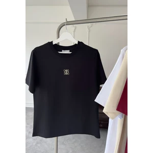 Bisiklet Yaka Metal Broşlu Orj Tshirt- Siyah