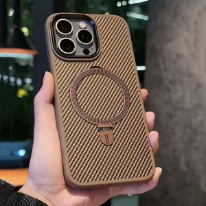 Apple iPhone 15 Pro Uyumlu Kılıf Zebana Best Karbon Fiber Kılıf (Kablosuz Şarj Destekli) Kahverengi