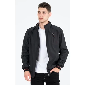 Siyah Içi Astarlı Su ve Rüzgar Geçirmez Mevsimlik Mont Erkek