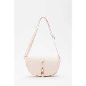 Krem SHK92 Kilit Detaylı Suni Deri Tek Bölmeli Çıtçıtlı El, Kol ve Omuz Çantası U:15 E:25 G:6 cm