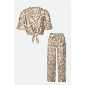 Kadın Pamuklu Önden Bağlamalı Desenli Crop T-Shirt Pijama Takımı