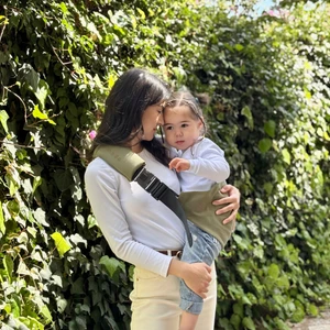 Vivihug Sling Bebek Çocuk Taşıma Çantası Kanguru 9- 20 kg Doğal Kumaşlı Anne Yanı Taşıyıcı