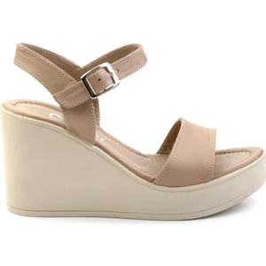 Bej Leather Kadın Sandalet Hakiki Deri 6 cm Topuklu Rahat ve Şık Tasarım