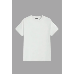 Erkek Tişört Standart Kalıp Basic Bisiklet Yaka T-Shırt Basıc-Mankensiz1