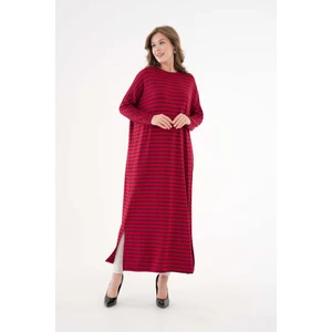 Çizgili Yanları Yırtmaç Detaylı Elbise