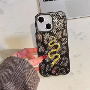 Apple iPhone 13 Uyumlu Kılıf Zebana Golden Serpent Silikon Kılıf Siyah