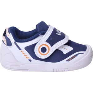 One Ilk Adım Ayakkabısı