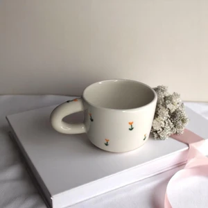 Yuugi Ceramic El Yapımı Seramik Kupa Kalın Kulplu Turuncu Lale Çiçek Desenli Kupa Bardak 180 ml Mug Türk Kahvesi Bardağı