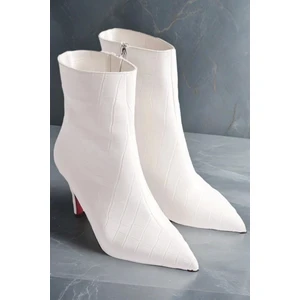 Kadın Moda Kısa Topuklu Sivri Burun Bot Şık ve Zarif Abiye Ayakkabı