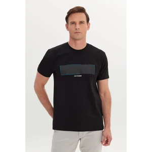 ALTINYILDIZ CLASSICS Erkek Siyah Slim Fit Dar Kesim Bisiklet Yaka Pamuklu Desenli Tişört