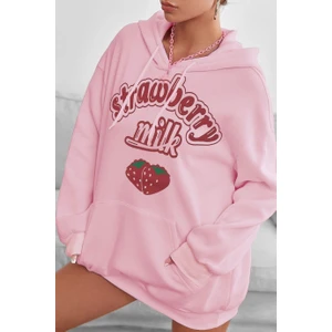 Kadın Pembe Çilek Baskılı 3 Iplik Şardonlu Kapüşonlu Kanguru Cepli Oversize Salaş Hoodie Sweatshirt