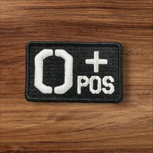 Siyah Zemin 0 (+) Pozitif Kan Grubu Patch Arma - 8x5 cm