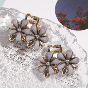 Metal Çiçekli Zarif Gold Mandal Toka 2 Adet Kristal Taşlı Kadın Trend Saç Tokası